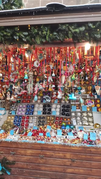 Weihnachtsfeier - Markt.jpg